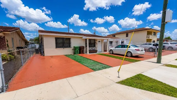 $585,000 | 4596 East 8th Court, Hialeah, FL 33013