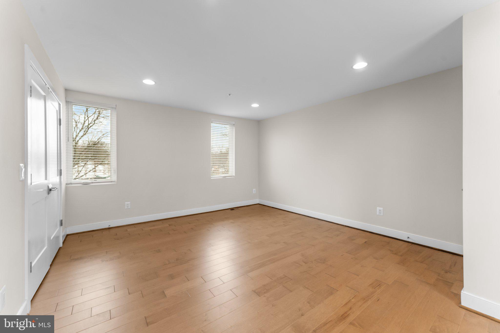 2827 24th Road South Arlington, VA 22206 - Photo 34 of 48 Bright and airy open space awaits.