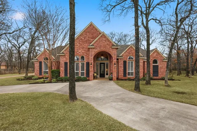 $1,200,000 | 601 Primrose Court, Argyle, TX 76226