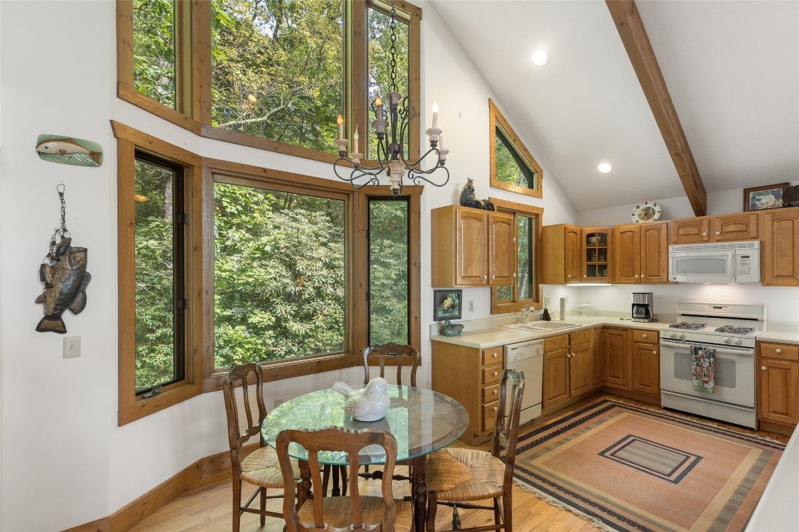 973 Highgate Road Highlands, NC 28741 - Photo 10 of 39 Gallery Image 10
