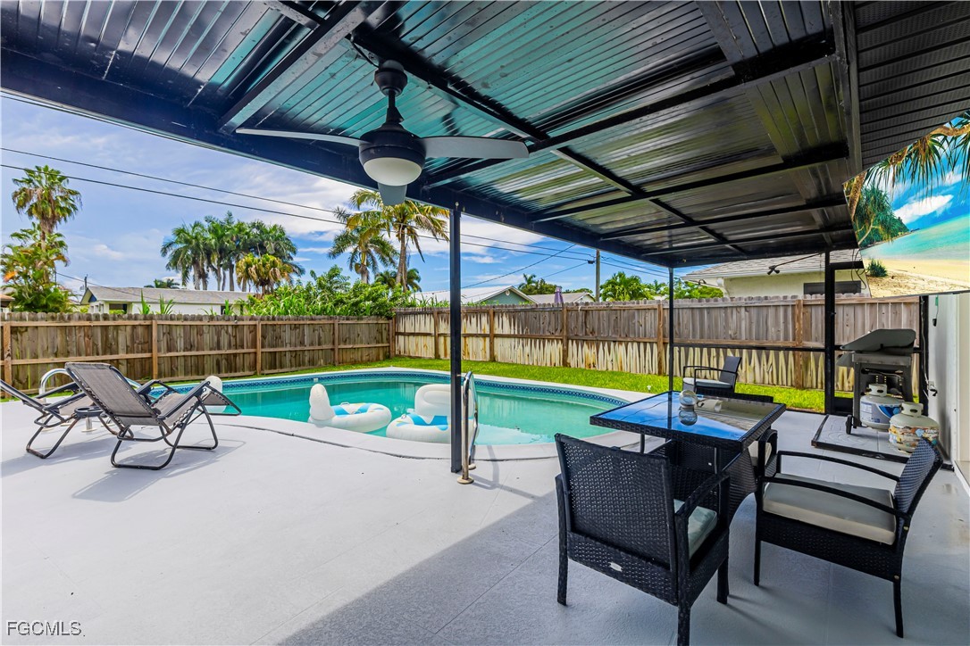 758 105th Avenue North Naples, FL 34108 - Photo 17 of 20