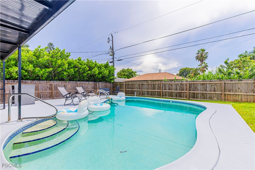 758 105th Avenue North Naples, FL 34108 - Photo 18 of 20