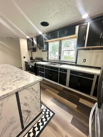 $449,500 | 120 West Okabena Street, Worthington, MN 56187