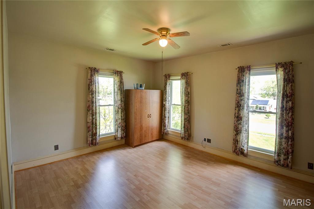 115 North Main Street Modesto, IL 62667 - Photo 32 of 57