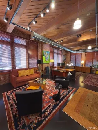 $3,100 | 1101 Lucas Avenue, Unit 200, St. Louis, MO 63101
