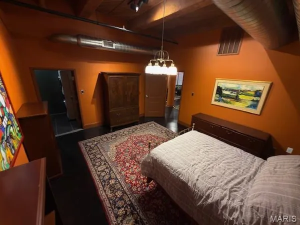 $3,100 | 1101 Lucas Avenue, Unit 200, St. Louis, MO 63101