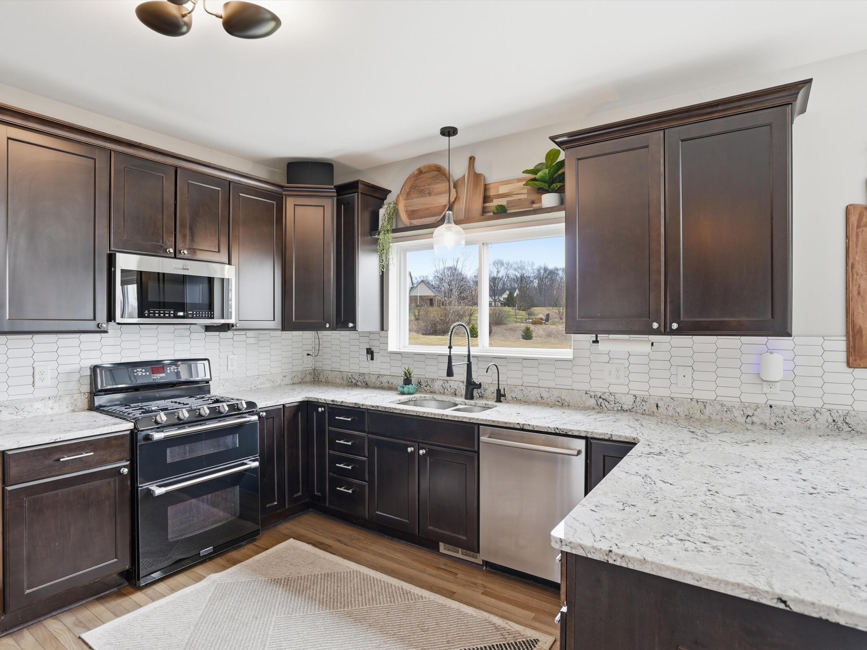 7753 Fox Trace Road Dexter, MI 48130 - Photo 11 of 46 13-DSC00238