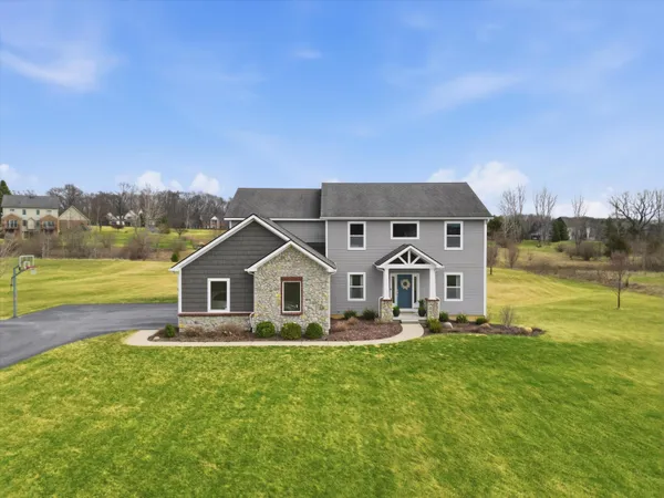 $698,000 | 7753 Fox Trace Road, Dexter, MI 48130