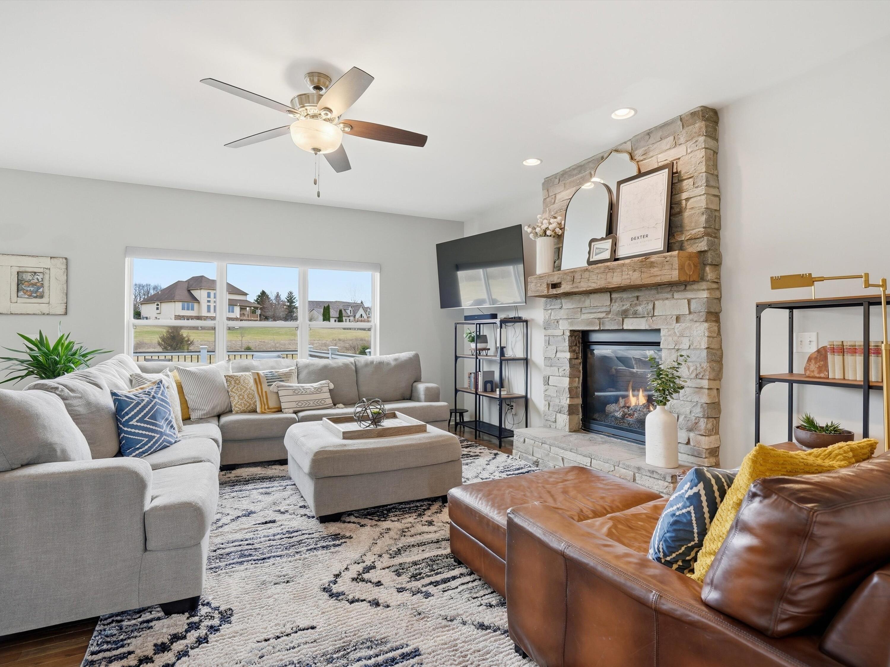 7753 Fox Trace Road Dexter, MI 48130 - Photo 7 of 46 10-DSC00218