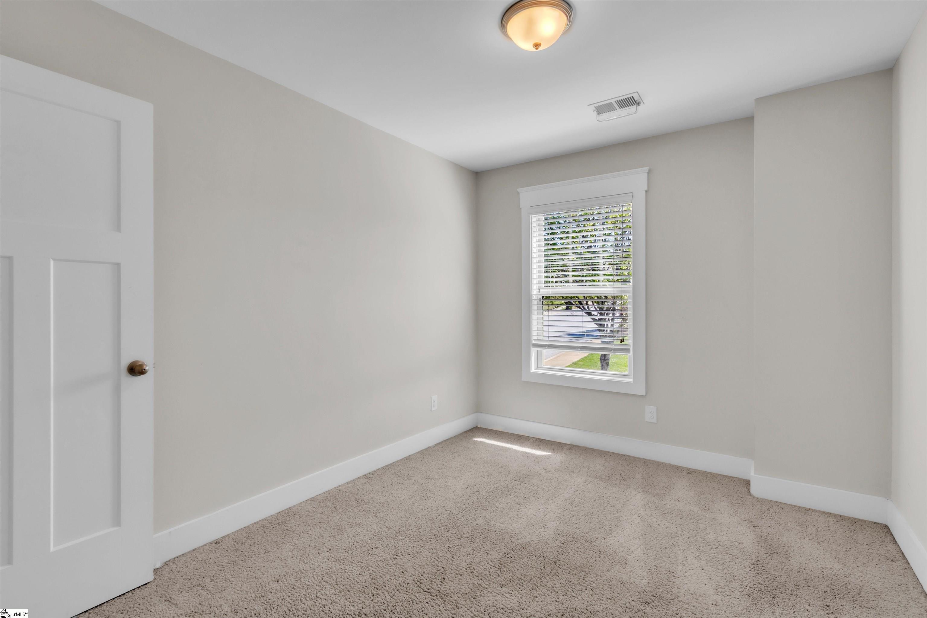 620 Springbank Alley Greer, SC 29651 - Photo 13 of 28 Gallery Image 13