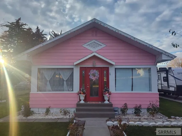 $239,900 | 49 North 2nd West, Aberdeen, ID 83210