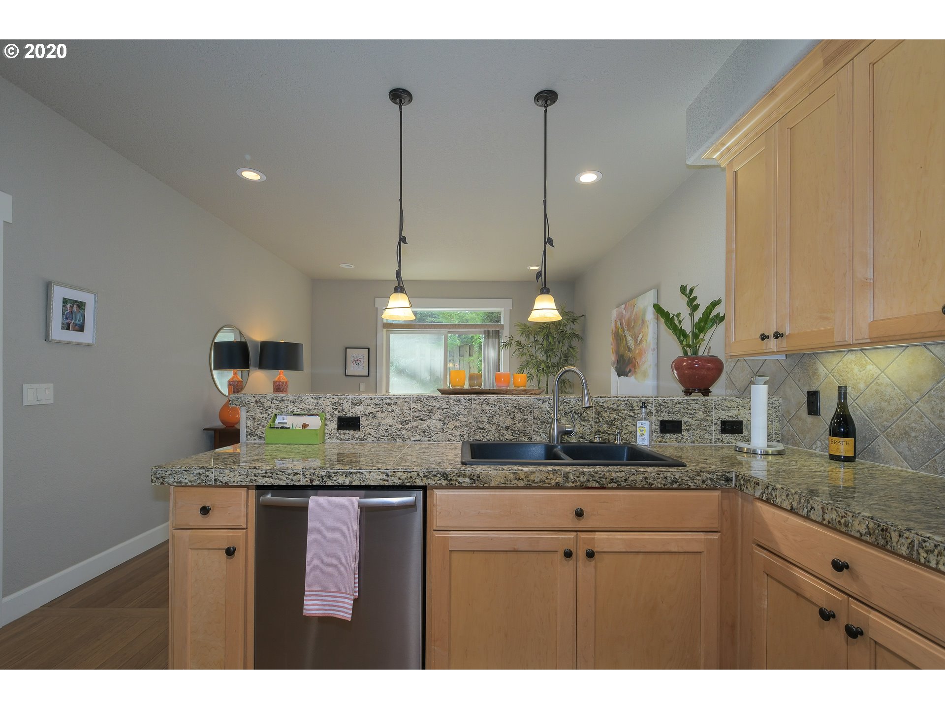 11819 Southwest 60th Avenue Portland, OR 97219 - Photo 11 of 32