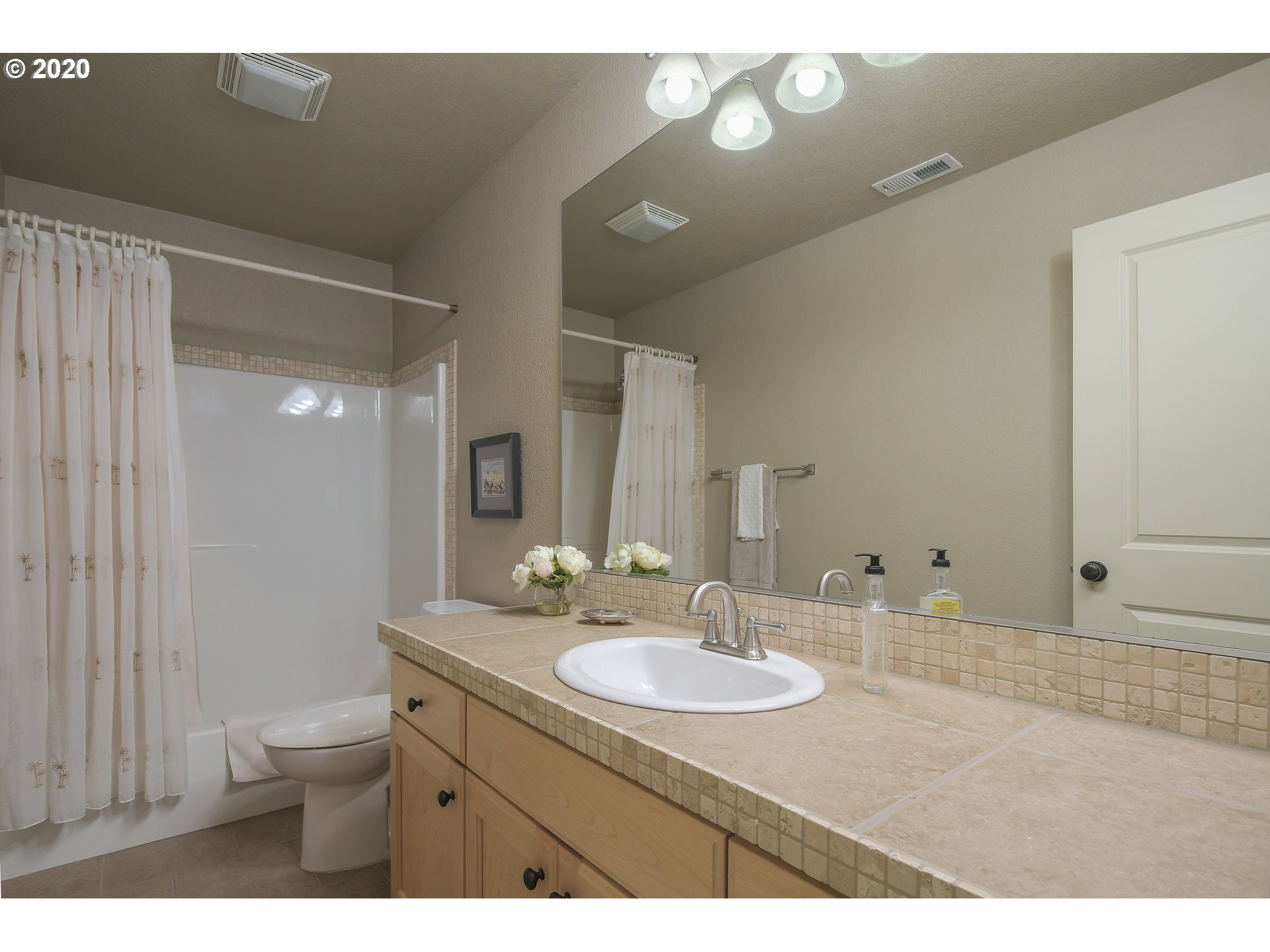11819 Southwest 60th Avenue Portland, OR 97219 - Photo 23 of 32