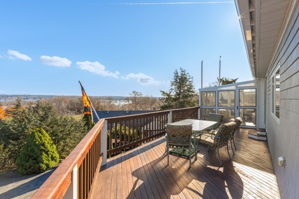 29 Waterman Road Gloucester, MA 01930 - Photo 2 of 25 Gallery Image 2