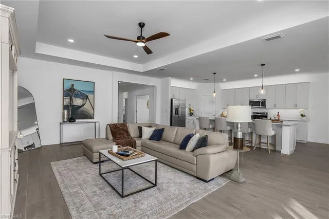 $739,900 | 21140 Verawood Loop, Estero, FL 33928