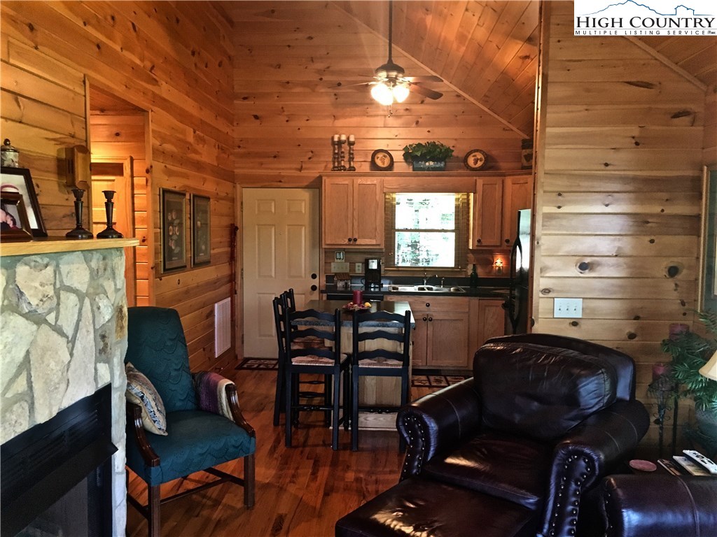 448 Woodpecker Road Purlear, NC 28665 - Photo 12 of 47