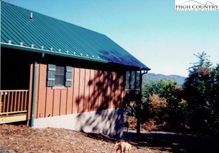 448 Woodpecker Road Purlear, NC 28665 - Photo 3 of 47