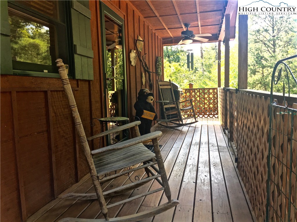 448 Woodpecker Road Purlear, NC 28665 - Photo 8 of 47