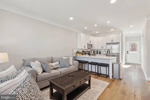 $2,750 | 153 Morgan Street, Unit 1, Phoenixville, PA 19460