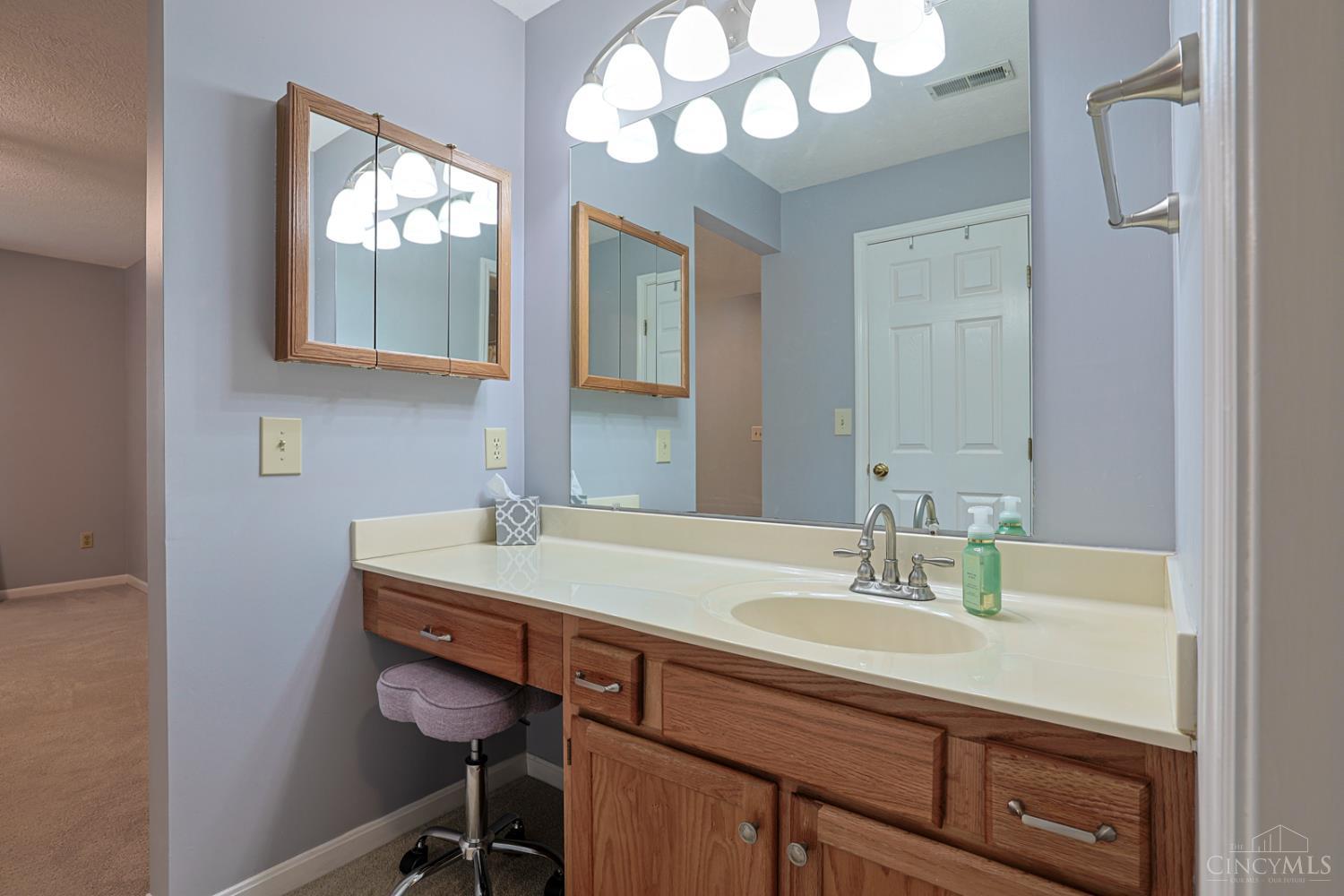 3703 West Galbraith Road Cincinnati, OH 45215 - Photo 30 of 35
