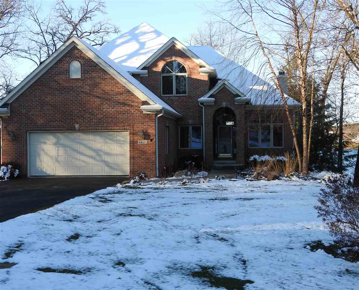 1917 Baintree Road Lake Summerset, IL 61019 - Photo 1 of 25 a front view of a house