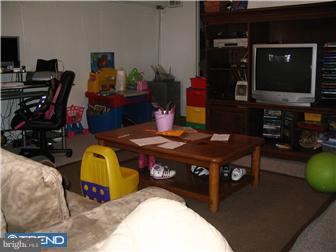 5218 Rorer Street Philadelphia, PA 19120 - Photo 7 of 11 Family Room