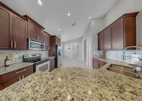 $489,000 | 7109 Spindle Tree Lane, Riverview, FL 33578