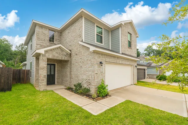 $2,400 | 25706 Boxwood Hedge Lane, Tomball, TX 77375