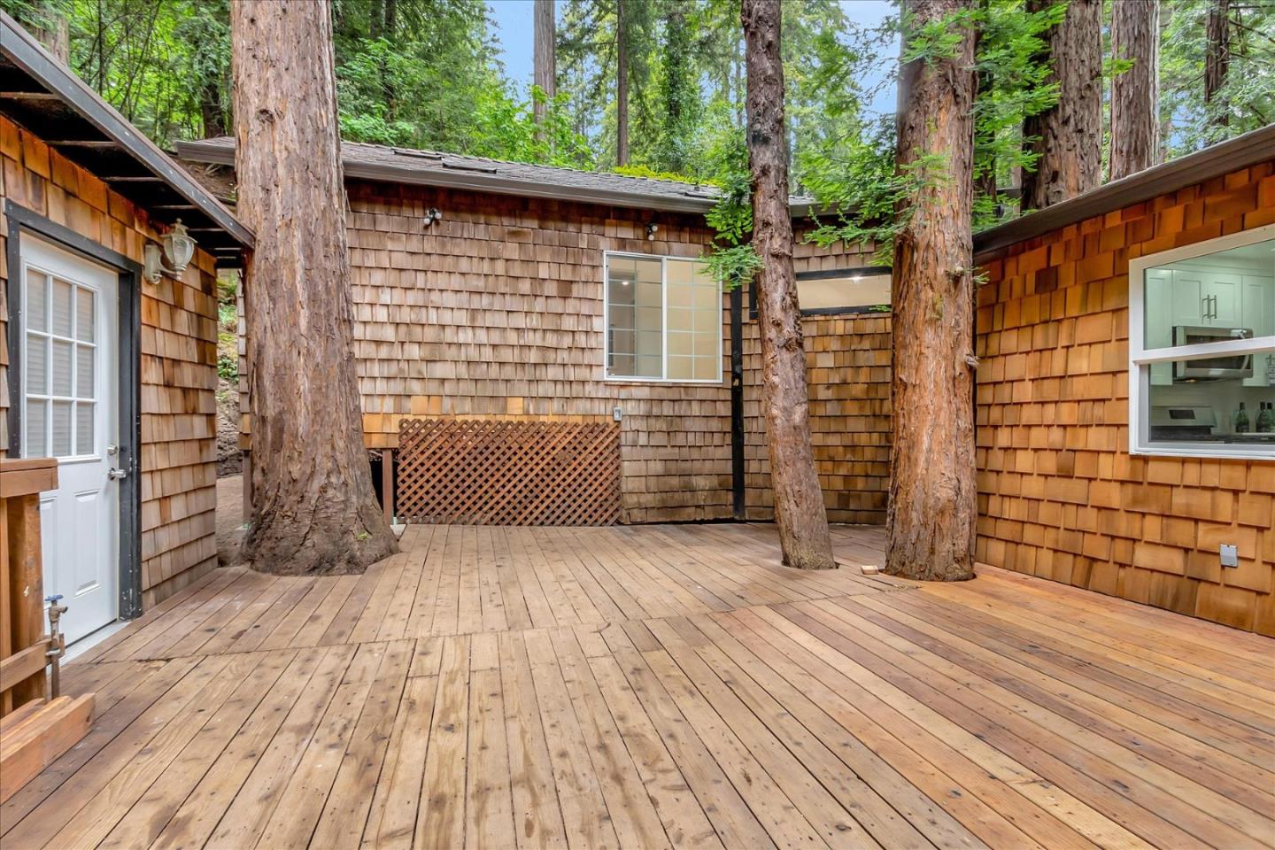 17550 Comanche Trail Los Gatos, CA 95033 - Photo 30 of 37 a view of a backyard of the house