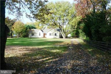 205 Pigpen Point Road Queenstown, MD 21658 - Photo 1 of 26 Exterior (Front)