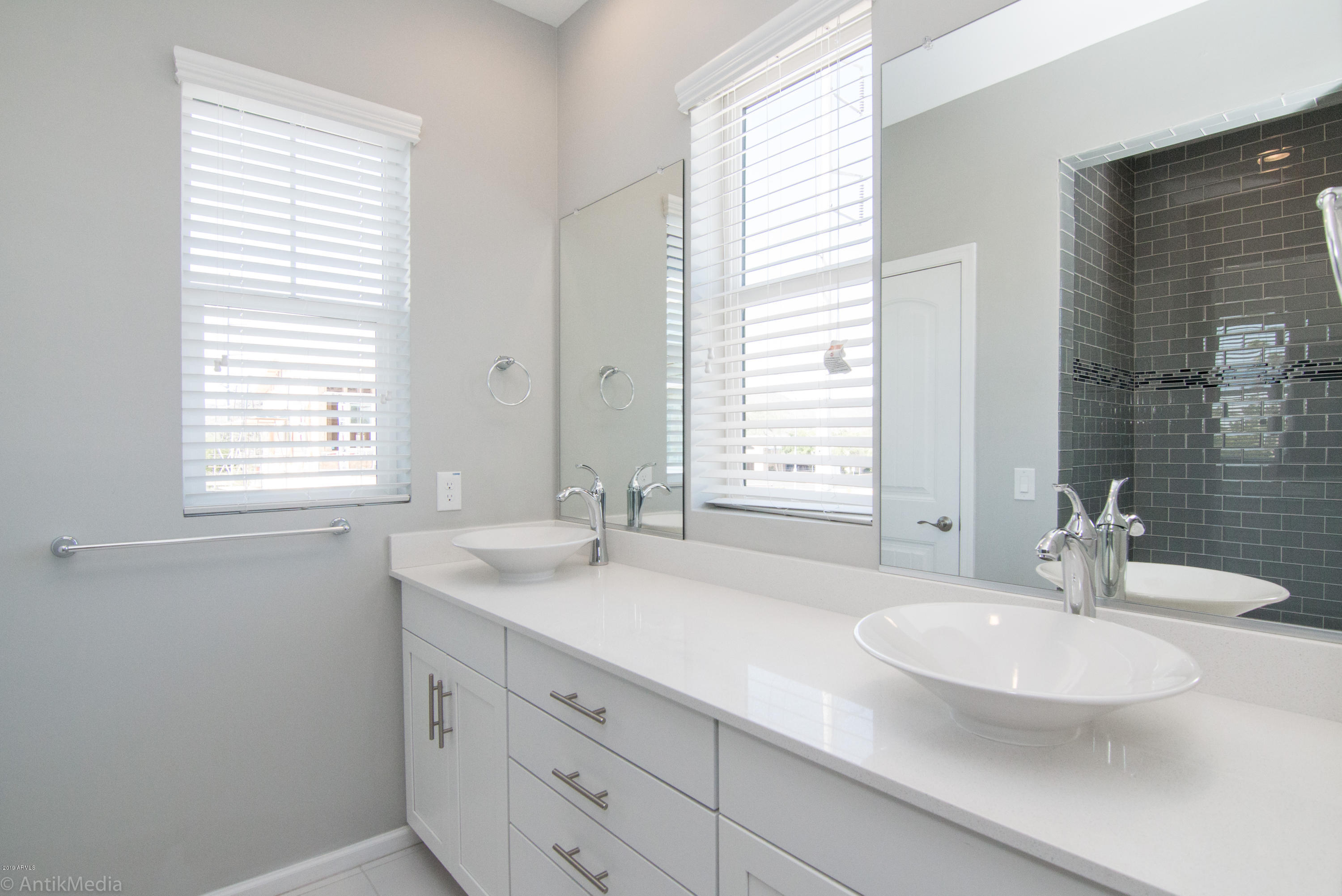 734 East Calavar Road Phoenix, AZ 85022 - Photo 6 of 15 Master bathroom