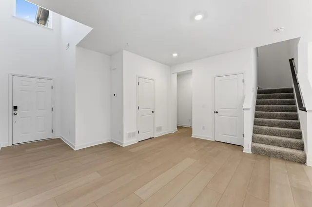 $402,125 | 10518 Harbor Lane North, Maple Grove, MN 55369