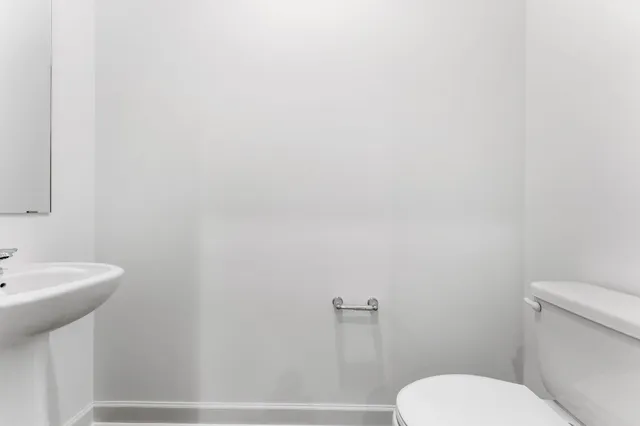 $402,125 | 10518 Harbor Lane North, Maple Grove, MN 55369