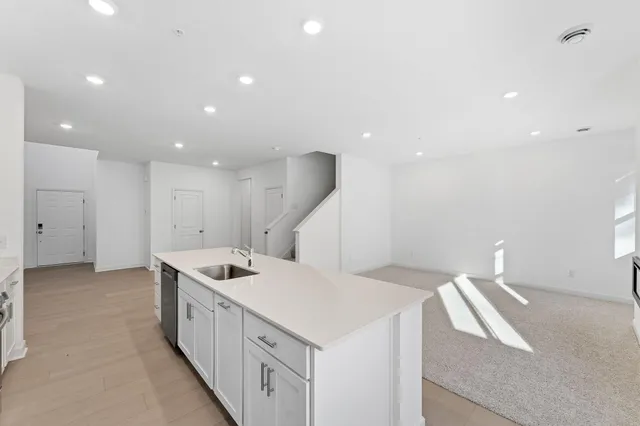 $402,125 | 10518 Harbor Lane North, Maple Grove, MN 55369