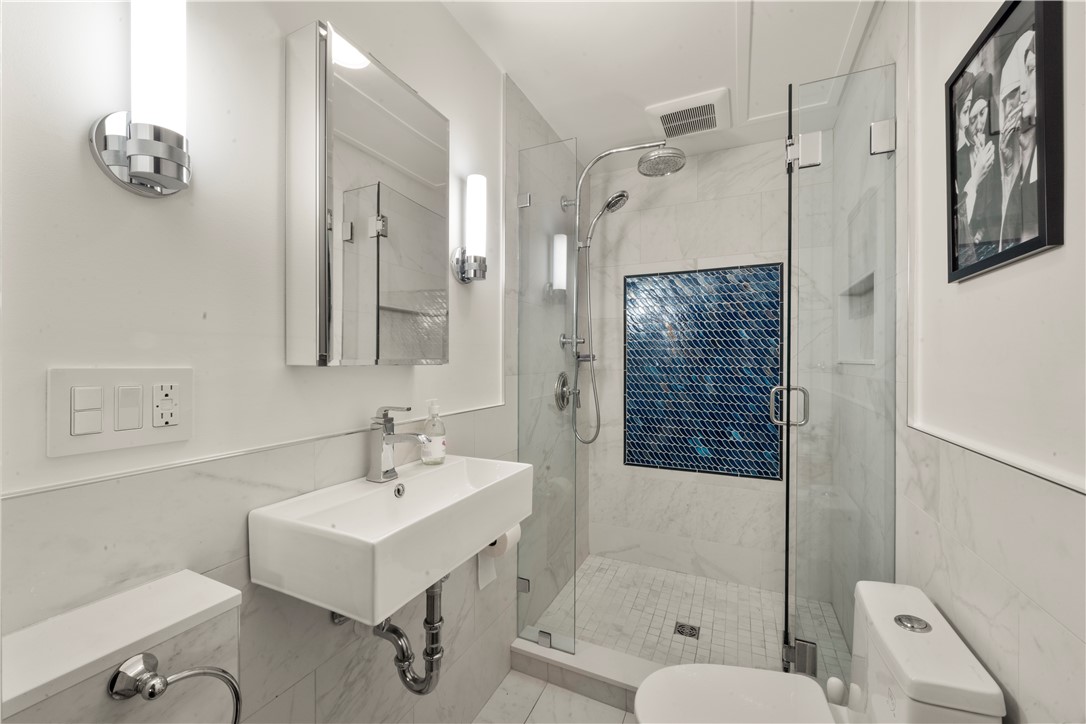 33 Marsh Street Newport, RI 02840 - Photo 14 of 18