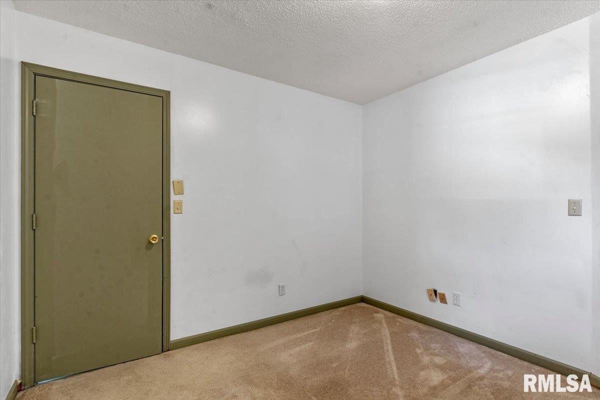 1204 Harmony Court Springfield, IL 62703 - Photo 27 of 35