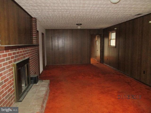 1902 Oakmont Road Fallston, MD 21047 - Photo 2 of 8 Living Room