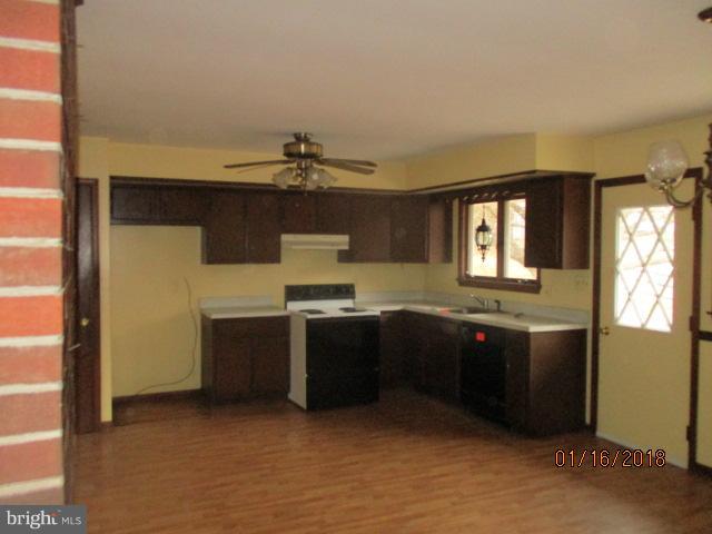 1902 Oakmont Road Fallston, MD 21047 - Photo 3 of 8 Kitchen
