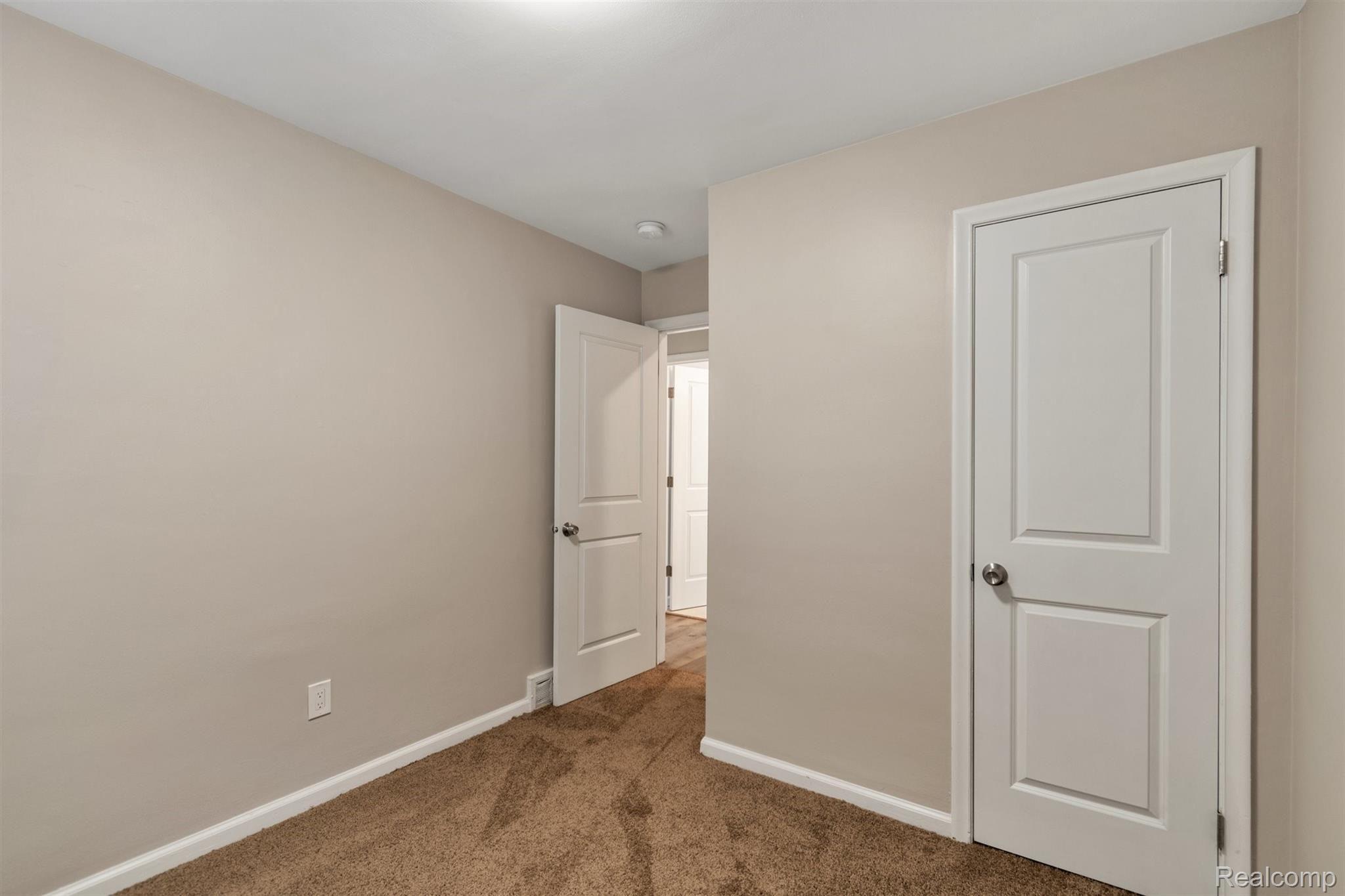 9952 Appleton Avenue Redford, MI 48239 - Photo 18 of 23 Master Bedroom