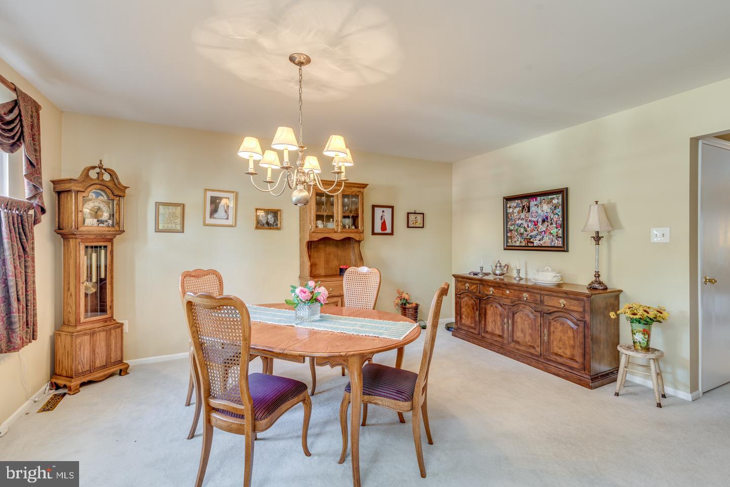 841 Kings Croft Drive Cherry Hill, NJ 08034 - Photo 6 of 29