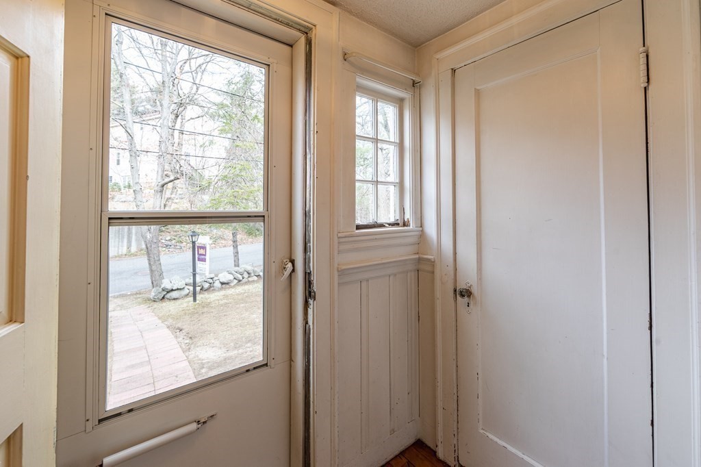 58 Colburn Road Reading, MA 01867 - Photo 25 of 42 Gallery Image 25