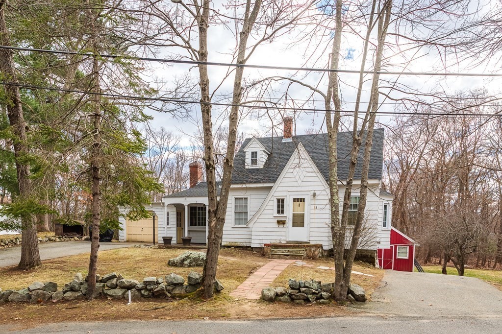 58 Colburn Road Reading, MA 01867 - Photo 3 of 42 Gallery Image 3