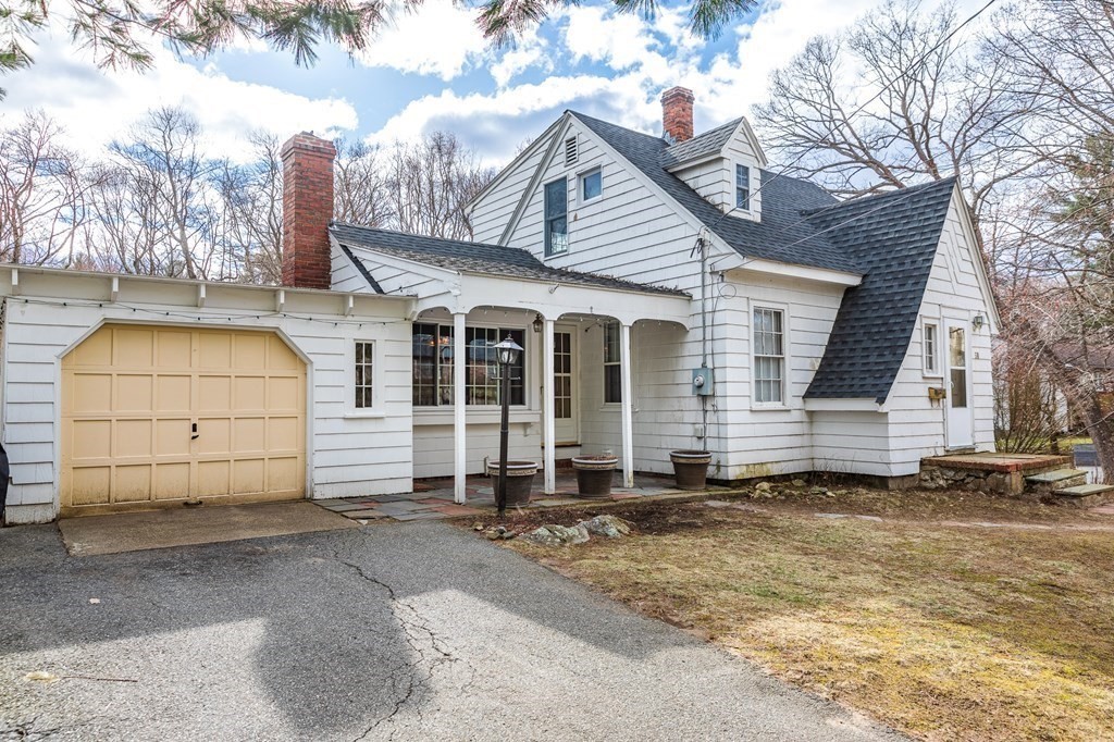 58 Colburn Road Reading, MA 01867 - Photo 7 of 42 Gallery Image 7