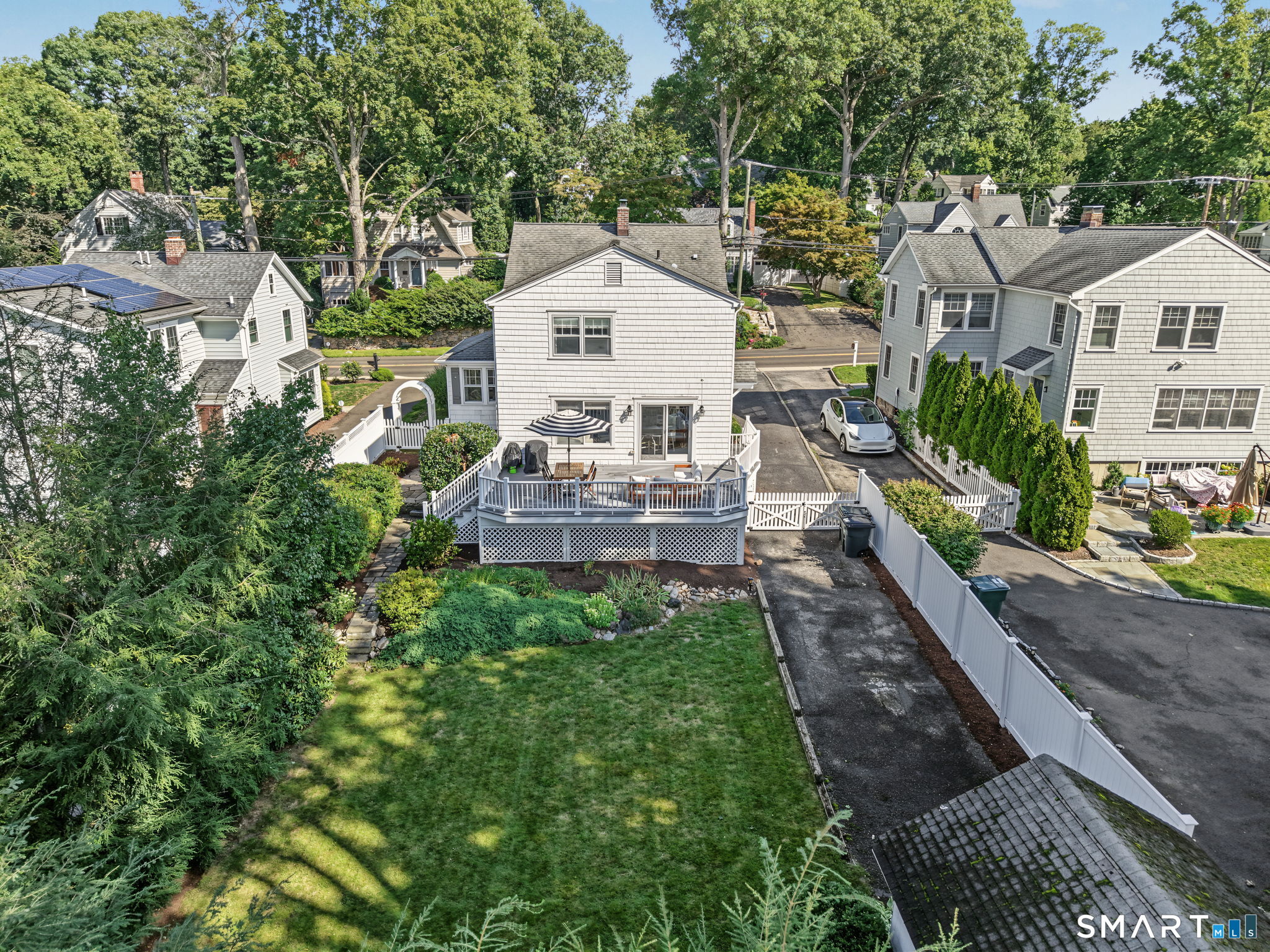 60 Middlesex Road Darien, CT 06820 - Photo 28 of 34 Gallery Image 28