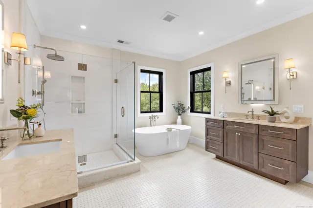 $3,750,000 | 317 Park Street, New Canaan, CT 06840