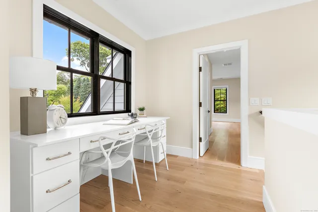 $3,750,000 | 317 Park Street, New Canaan, CT 06840