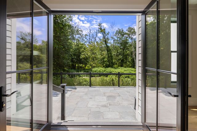 $3,750,000 | 317 Park Street, New Canaan, CT 06840