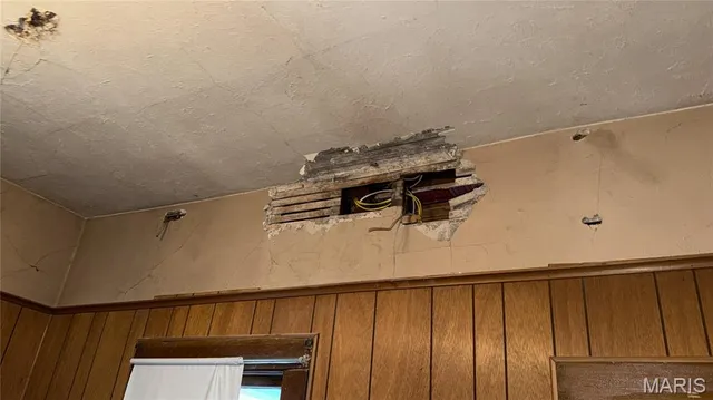 $139,900 | 322 South 4th Street, De Soto, MO 63020