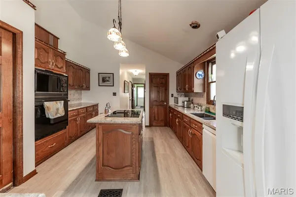 $430,000 | 7916 Lyle Lane, Dittmer, MO 63023