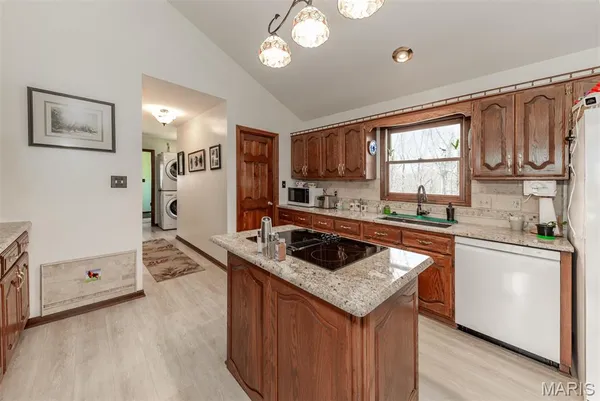 $430,000 | 7916 Lyle Lane, Dittmer, MO 63023